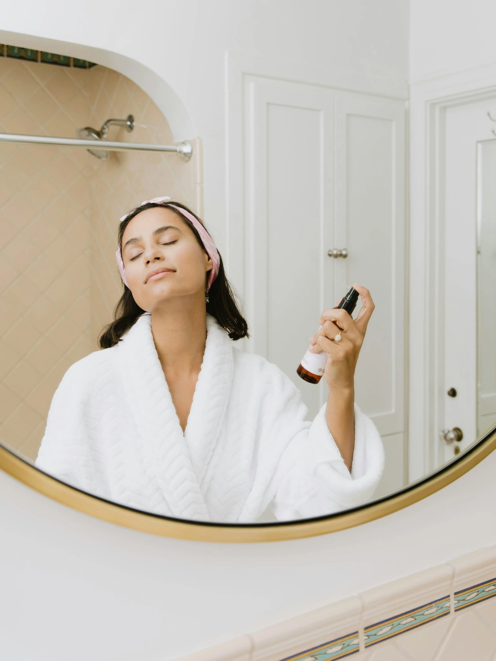World Menopause Day: The Skin Changes Nobody Warns You About